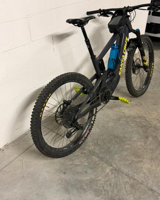 Santa cruz heckler 2021