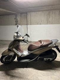 Piaggio Beverly 300