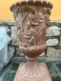 VASO IN TERRACOTTA MODELLATA