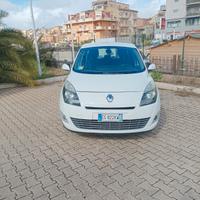 Renault Scenic Scénic X-Mod 1.5 dCi 110CV Luxe