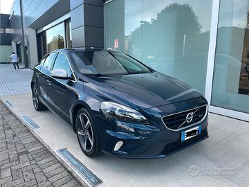Volvo v40 d2