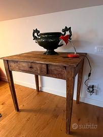 Tavolino scrittoio