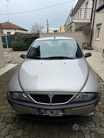 Lancia Y elefantino Blu