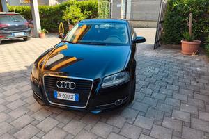 Audi A3 1.6 tdi young edition 90cv