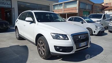 AUDI Q5 2.0 tdi QUATTRO