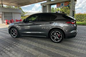 Alfa Stelvio 2020 quadrifoglio rosso veloce