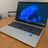 Computer HP Windows 11 pro come nuovo