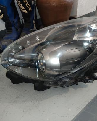 fanale anteriore alfa romeo Giulietta 