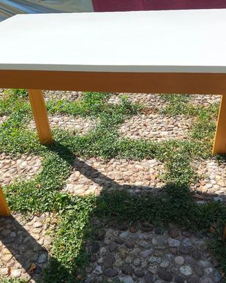  2 tavoli da cucina rettangolare e rotondo 