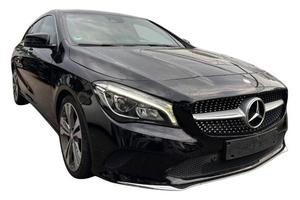 MERCEDES-BENZ CLA 200 Shooting Brake Premium Aut