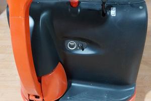 stoccatore traspallet linde L12 