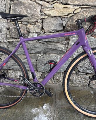 Gravel ciclocross fuji jari cx cambio elettronico