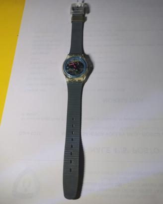 Swatch disque bleu