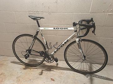 Bici da corsa in carbonio