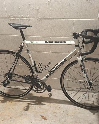 Bici da corsa in carbonio