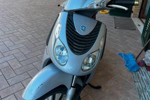 Piaggio Carnaby 125