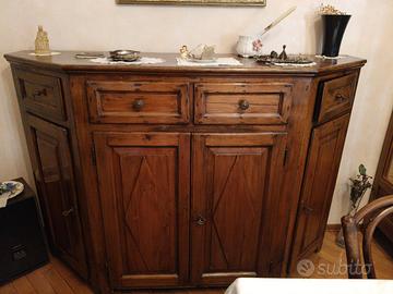 Credenza in legno massello