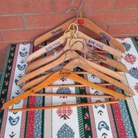 grucce per abiti in legno vintage