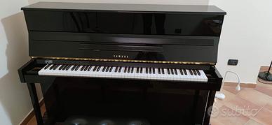 Pianoforte Yamaha mod. LU 201 C   come nuovo