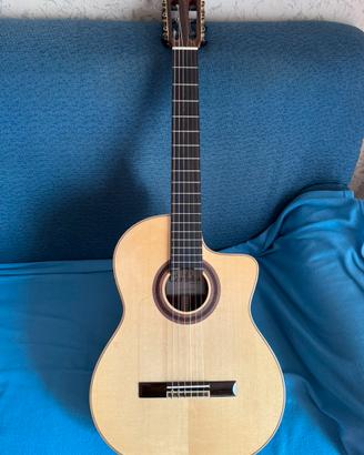 Chitarra classica Cordoba Studio elettrificata