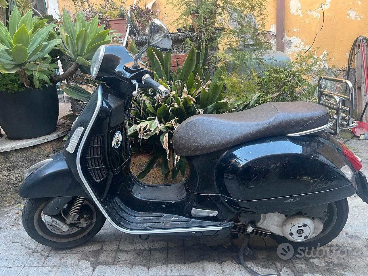 Piaggio Gts Vendo Vespa Gts 250 Vespa Gts 250 Usata Piaggio 250