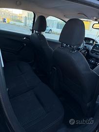 Peugeot 208 HDI