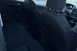 Peugeot 208 HDI