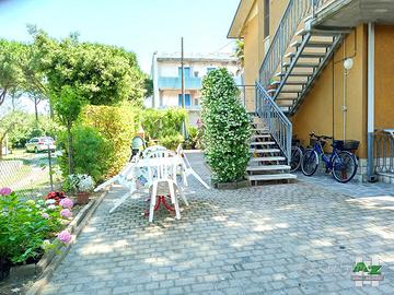 GIUGNO LUGLIO Trilocale spazio esterno.TAGLIATA