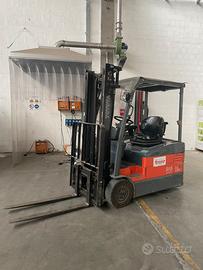 Carrello elettrico muletto toyota 3 ruote