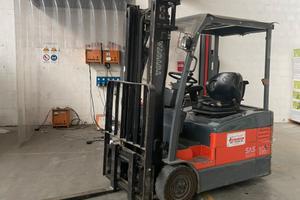 Carrello elettrico muletto toyota 3 ruote