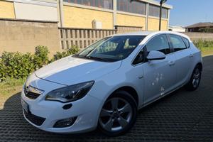 Opel Astra 2.0 CDTI 160CV 5 porte aut. Cosmo S