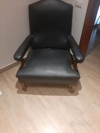 Poltrona in pelle nera vintage