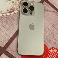 iPhone 16 Pro 256GB - Titanio Naturale