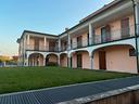 villa-a-schiera-a-offlaga
