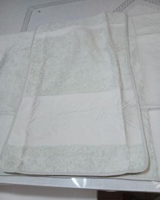 completo asciugamani e bidè marca Frette 