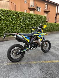 Sukuzi Valenti sm 50 2022