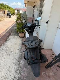 Scooter sh 125
