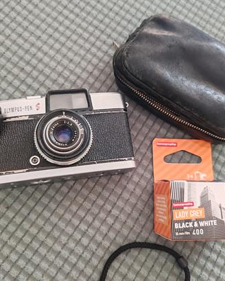 macchinetta fotografica Olympus pen S