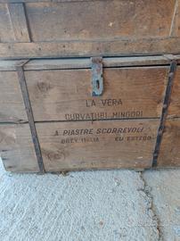 Cassa antica in  legno