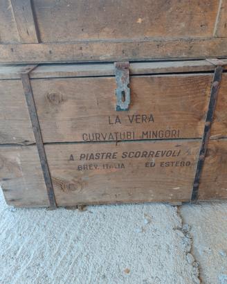 Cassa antica in  legno