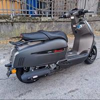 BENELLI/KEEWAY SIXTIES 300 MOT.PIAGGIO