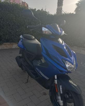 Scooter Yamaha Aerox 50cc 4 tempi