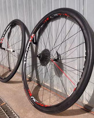 ruote in carbonio vision tc 24 con tubolari 