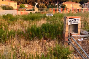 Marina di Cecina, Terreno edificabile con progetto