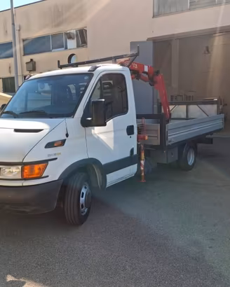 IVECO Daily 35C12 Cassone Lungo Gru FASSI F28 -200