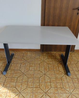 Scrivania ufficio grigie/blu (di marca) 130x80