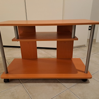 Tavolino porta tv con ruote