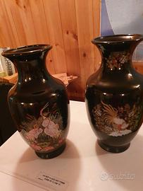 COPPIA VASI IN CERAMICA DECORATI