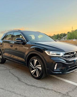 Volkswagen T-Roc R-LINE/2.0 150 CV/18"/FULL LED/C