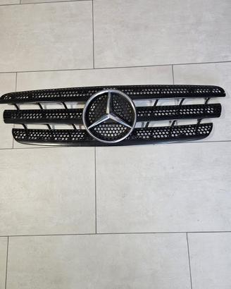 Mascherina calandra Mercedes ML